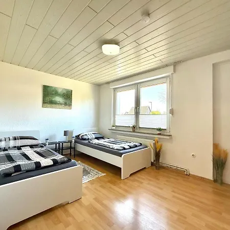 Relax24 - Grosses 3 Schlafzimmer Fuer 5 - Wyler Apartman