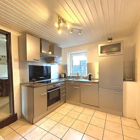 Relax24 - Grosses 3 Schlafzimmer Fuer 5 - Wyler